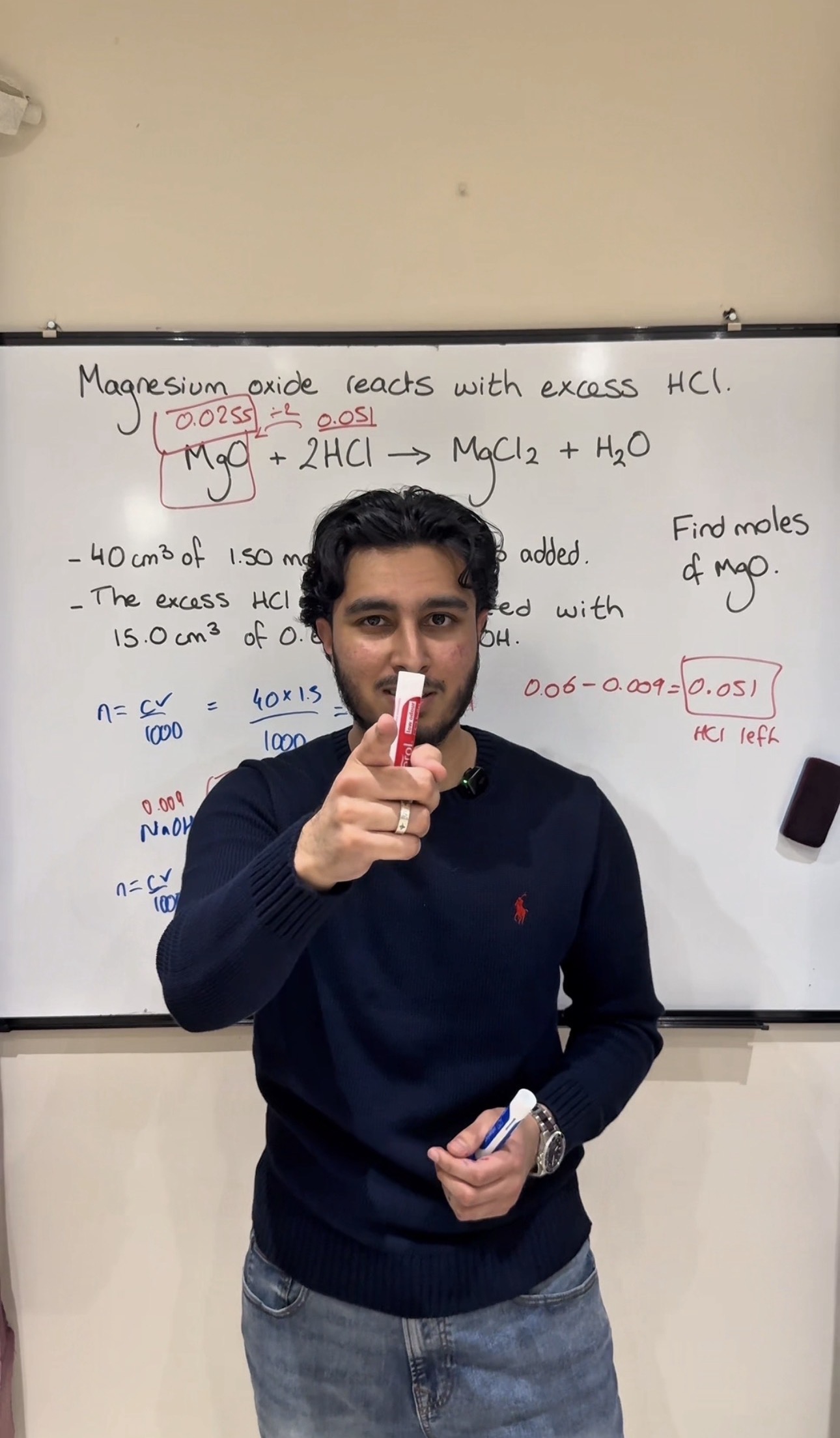 Hamza Munum — A-Level Biology and Chemistry Tutor